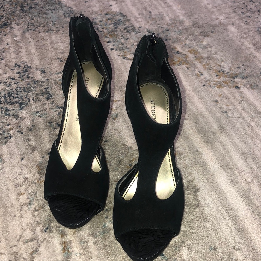 Audrey Brooke Black Women's Shoes